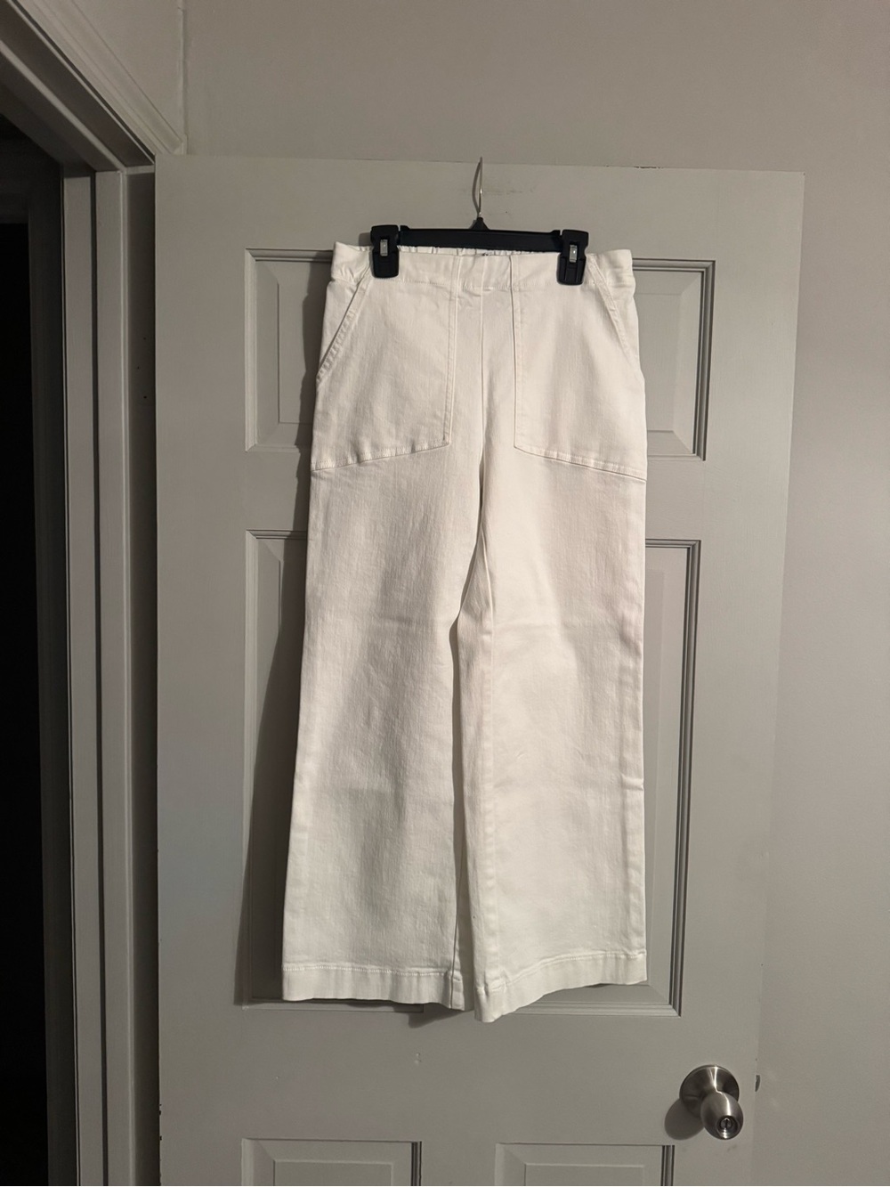 NIC+ZOE -White Wide Leg Jeans with Front Patch Pockets